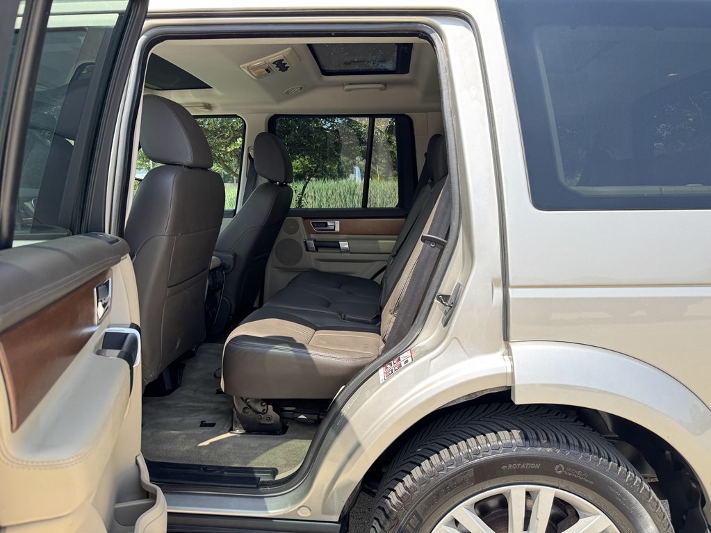 2016 Land Rover LR4 Image 47