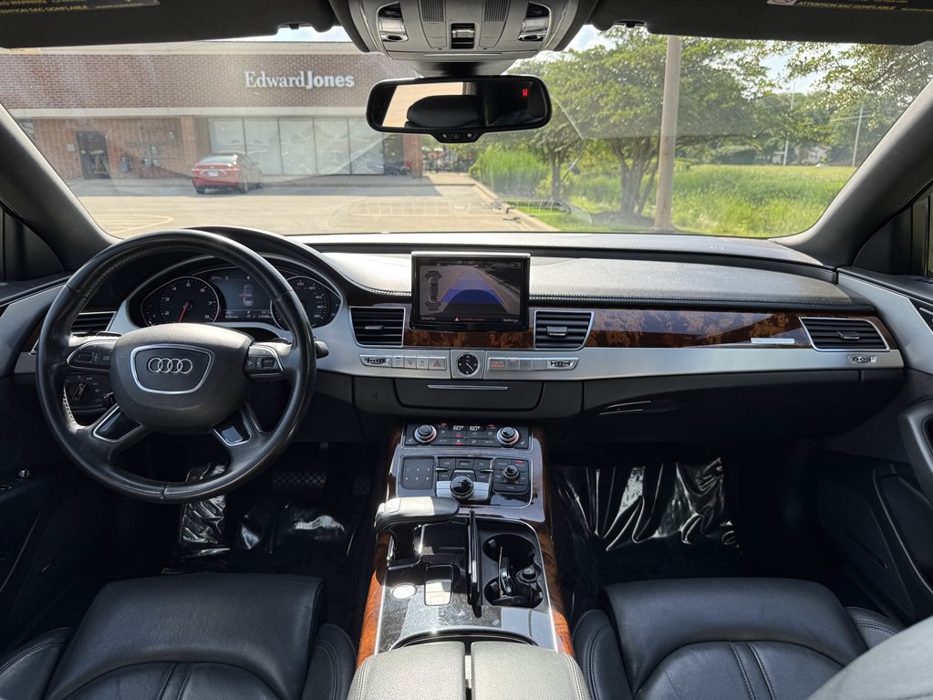 2013 Audi A8 Image 23