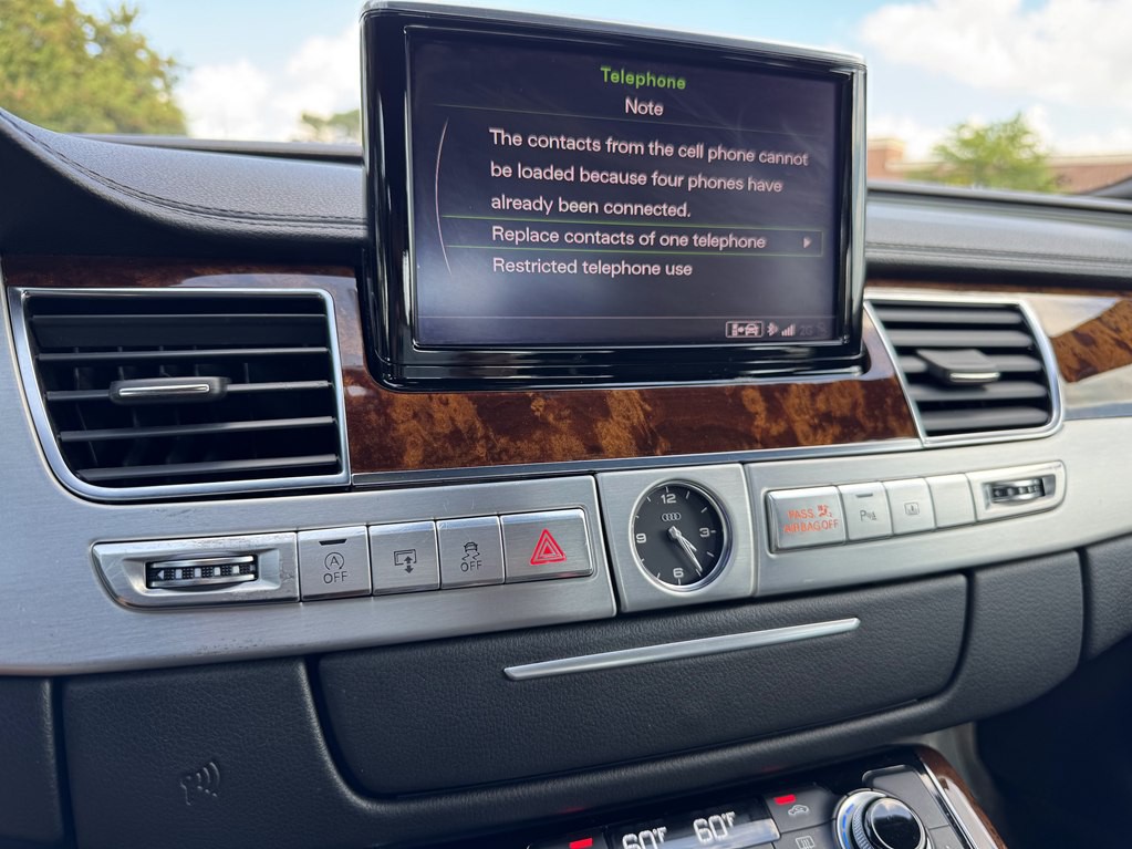2013 Audi A8 Image 36