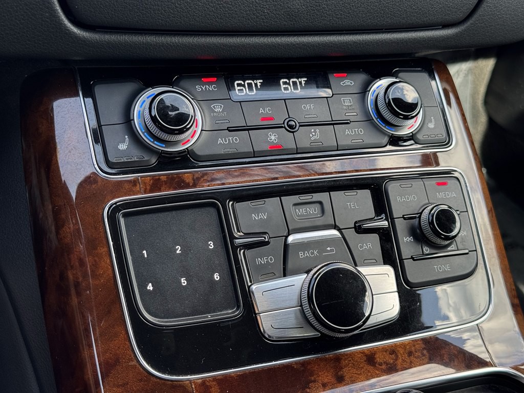 2013 Audi A8 Image 37