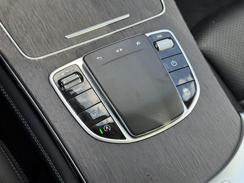 2020 Mercedes-Benz GLC-Class Image 43
