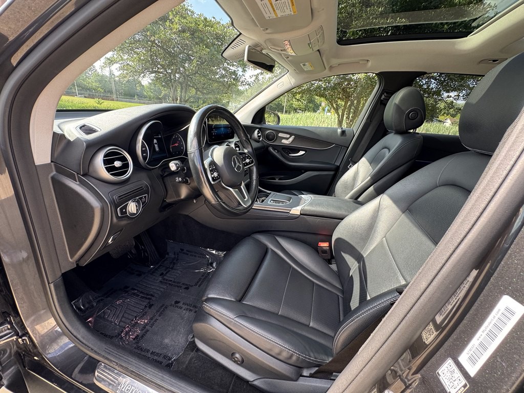 2020 Mercedes-Benz GLC-Class Image 48