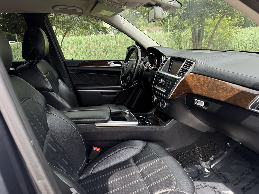 2013 Mercedes-Benz GL-Class Image 17