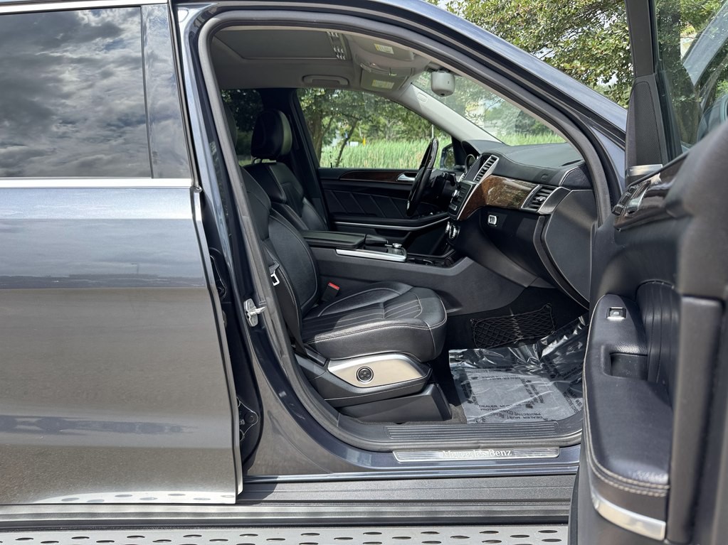 2013 Mercedes-Benz GL-Class Image 19
