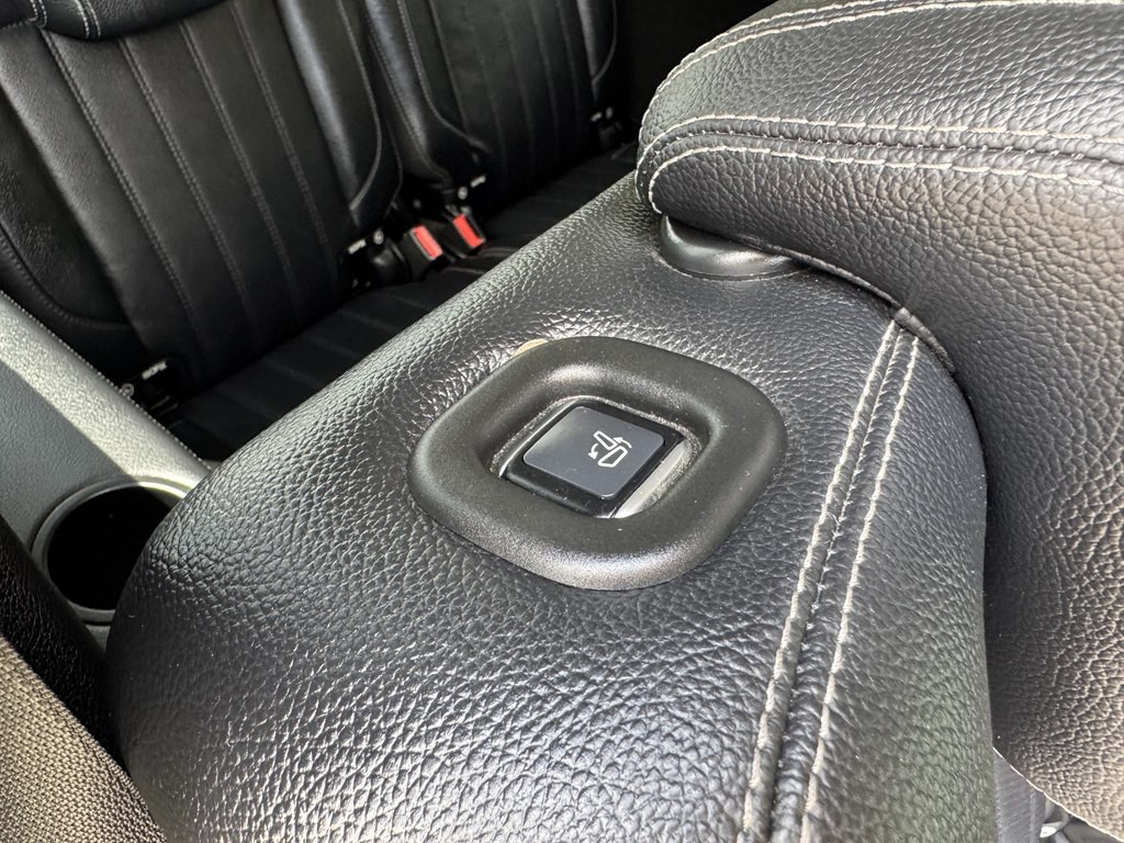 2013 Mercedes-Benz GL-Class Image 21