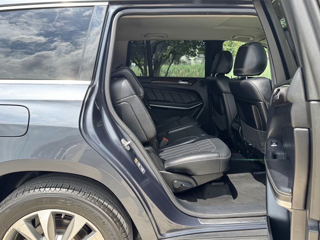 2013 Mercedes-Benz GL-Class Image 25
