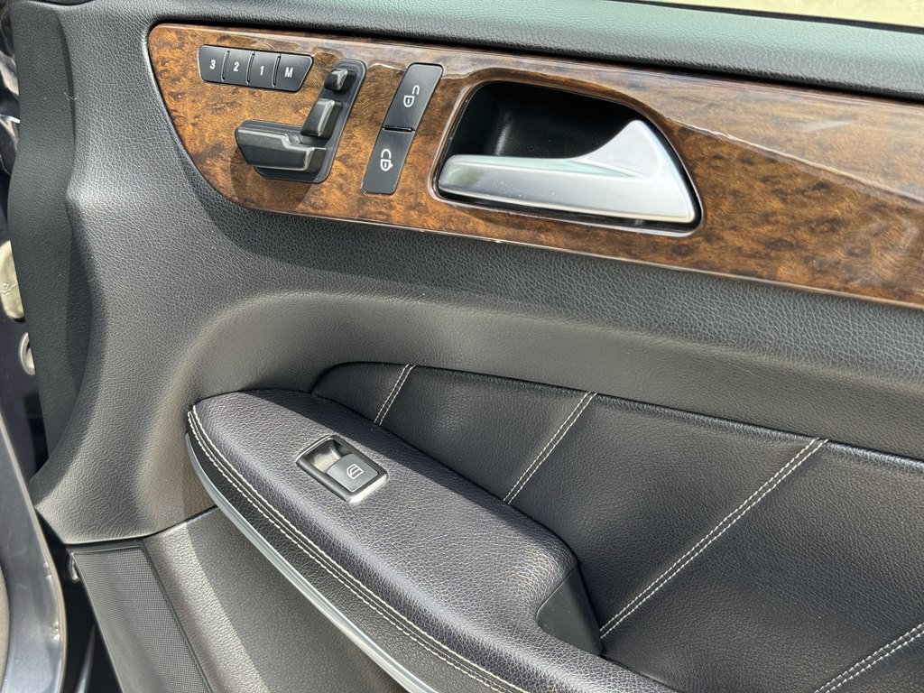 2013 Mercedes-Benz GL-Class Image 27