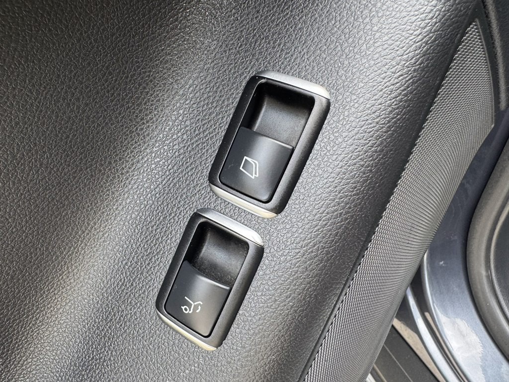 2013 Mercedes-Benz GL-Class Image 36