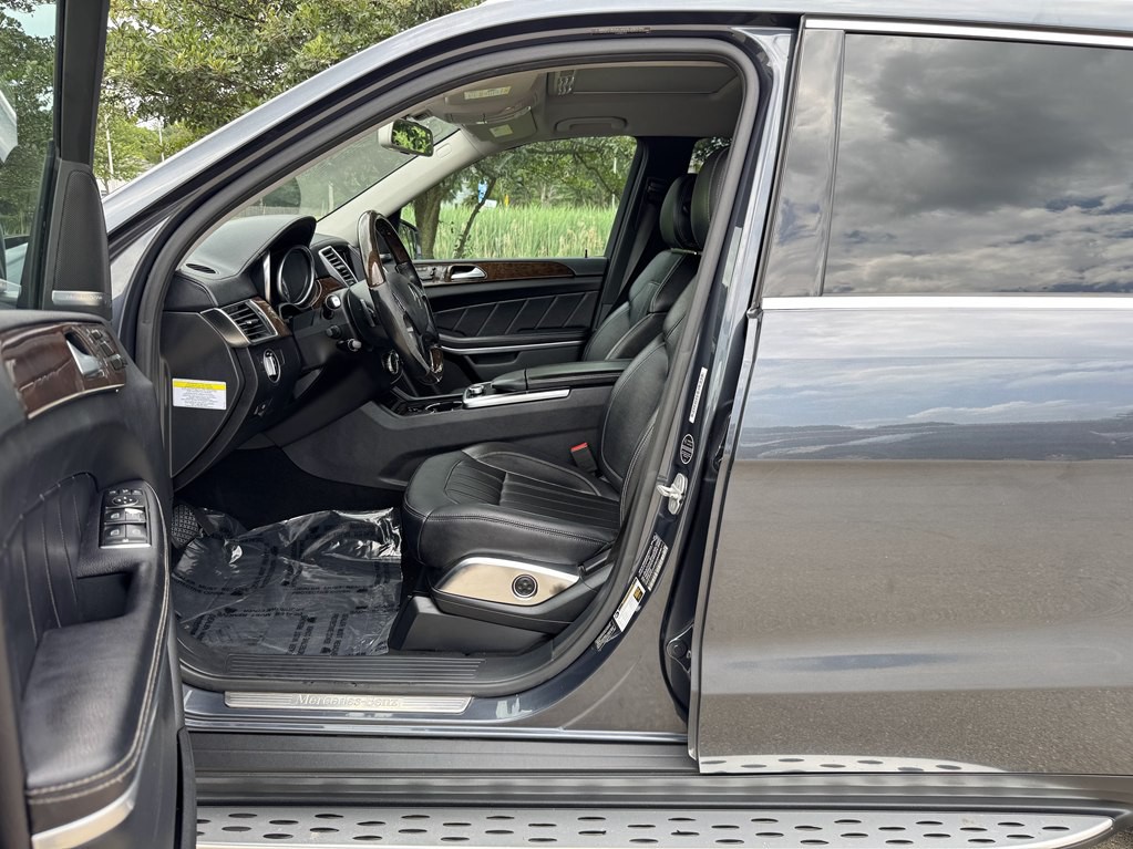 2013 Mercedes-Benz GL-Class Image 38