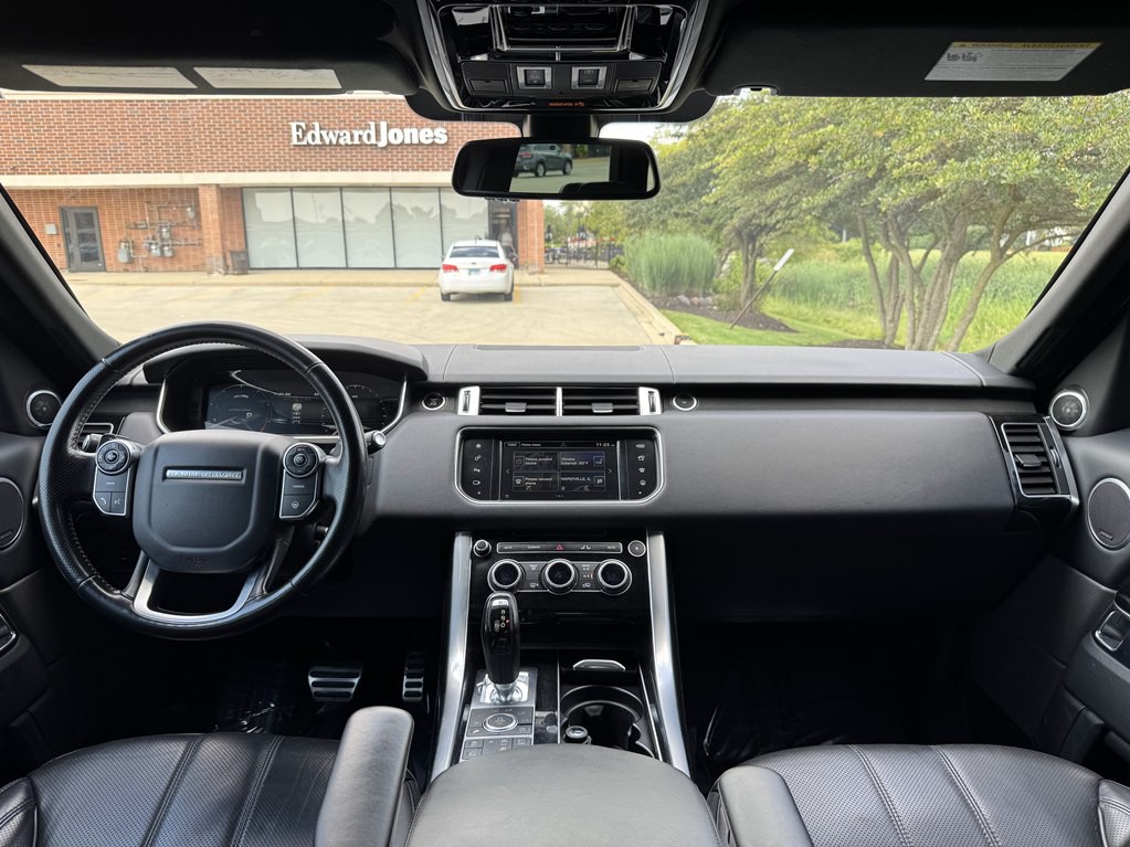 2016 Land Rover Range Rover Image 21