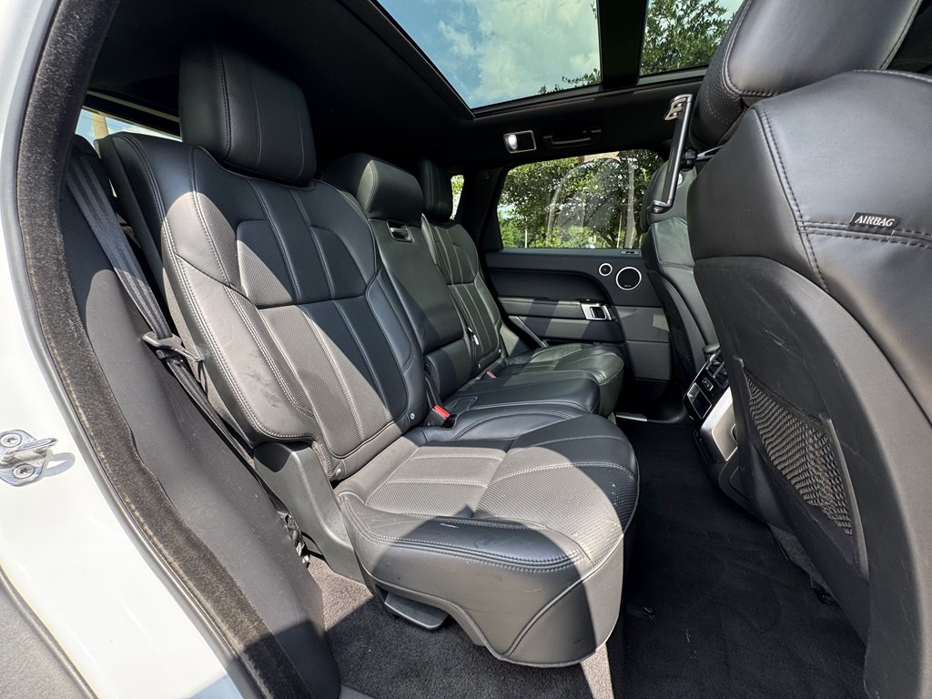2016 Land Rover Range Rover Image 33