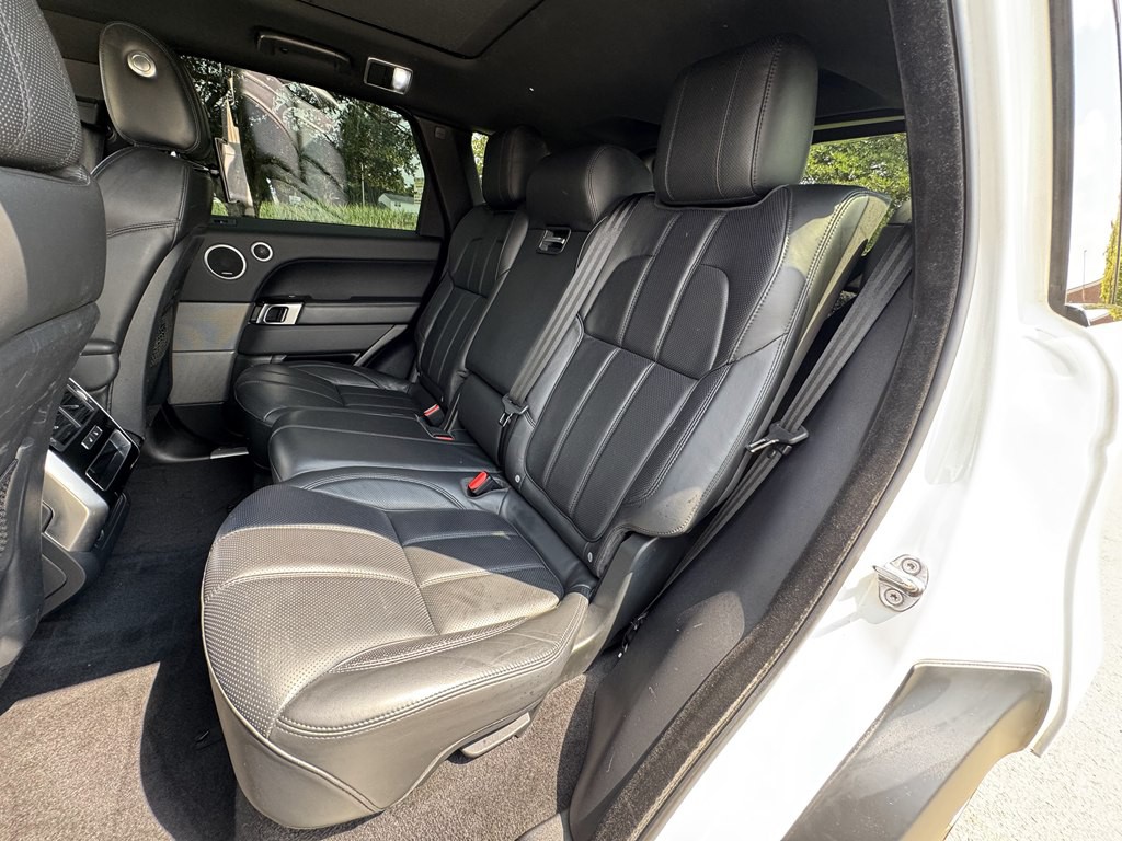 2016 Land Rover Range Rover Image 46