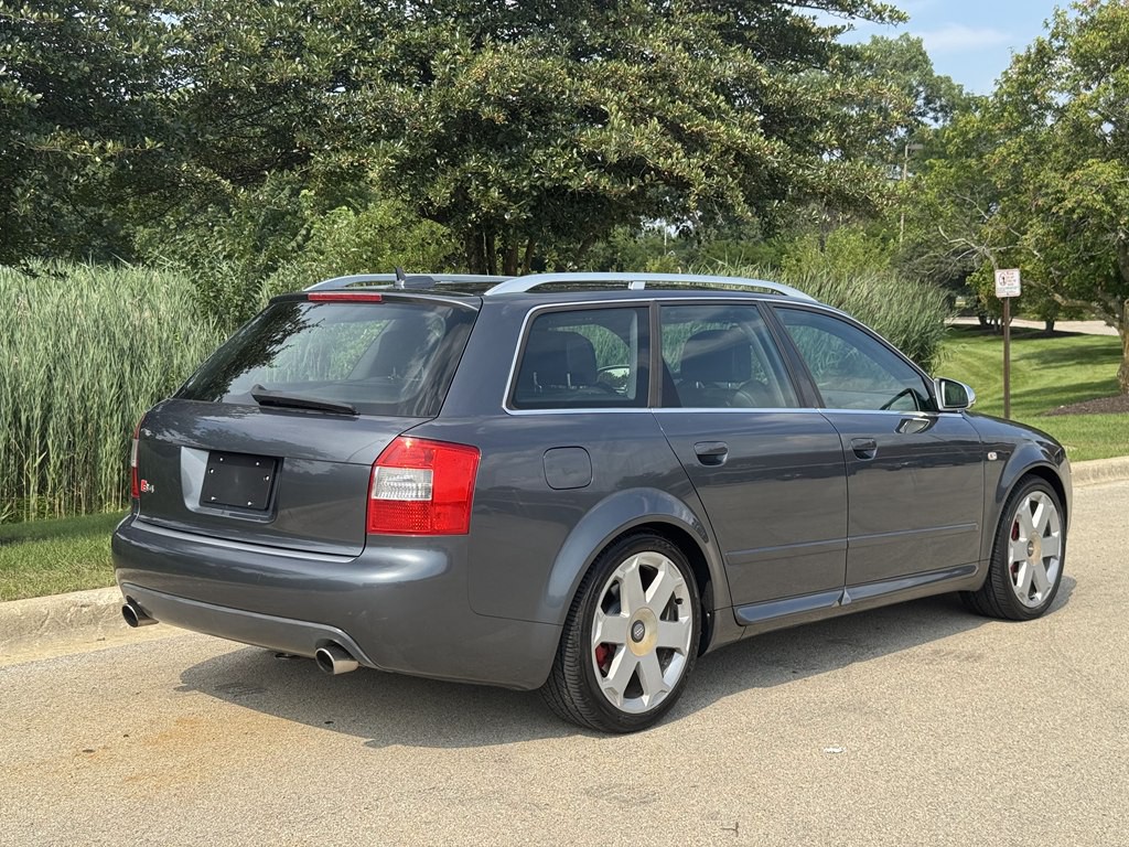 2005 Audi S4 Image 2