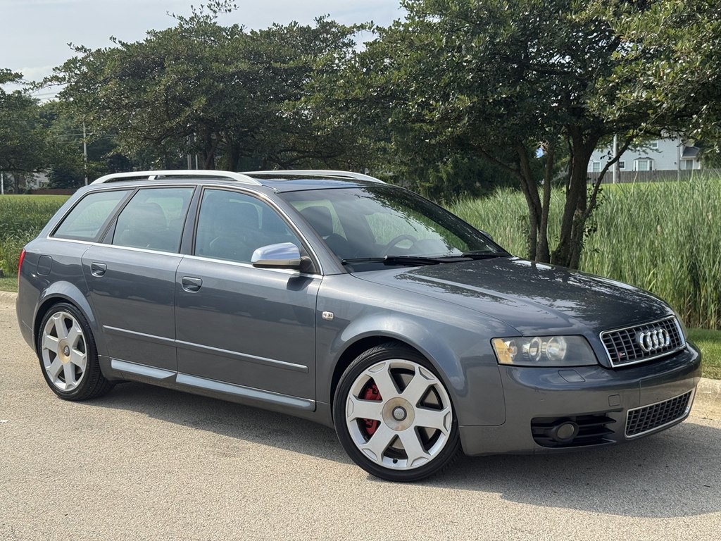 2005 Audi S4 Image 3