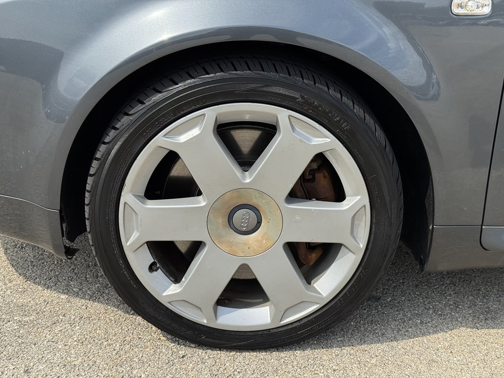 2005 Audi S4 Image 17