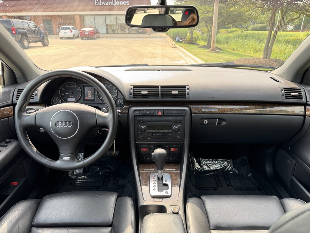 2005 Audi S4 Image 22