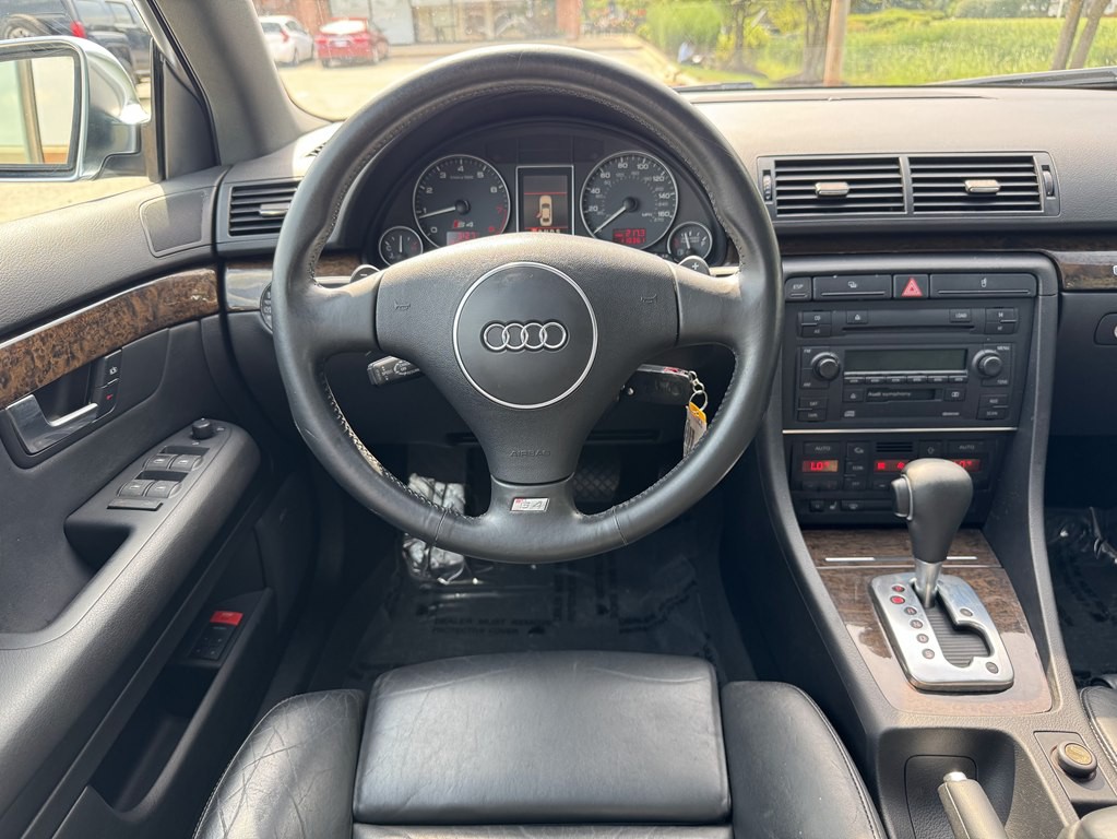 2005 Audi S4 Image 24