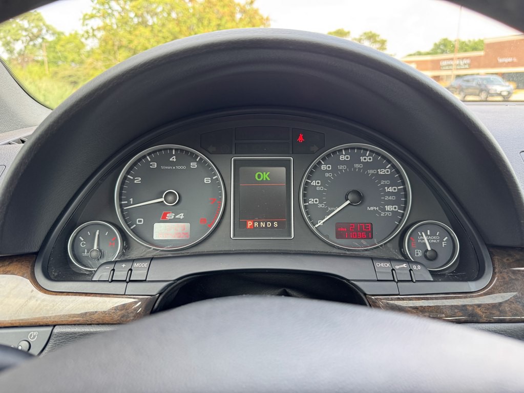 2005 Audi S4 Image 25