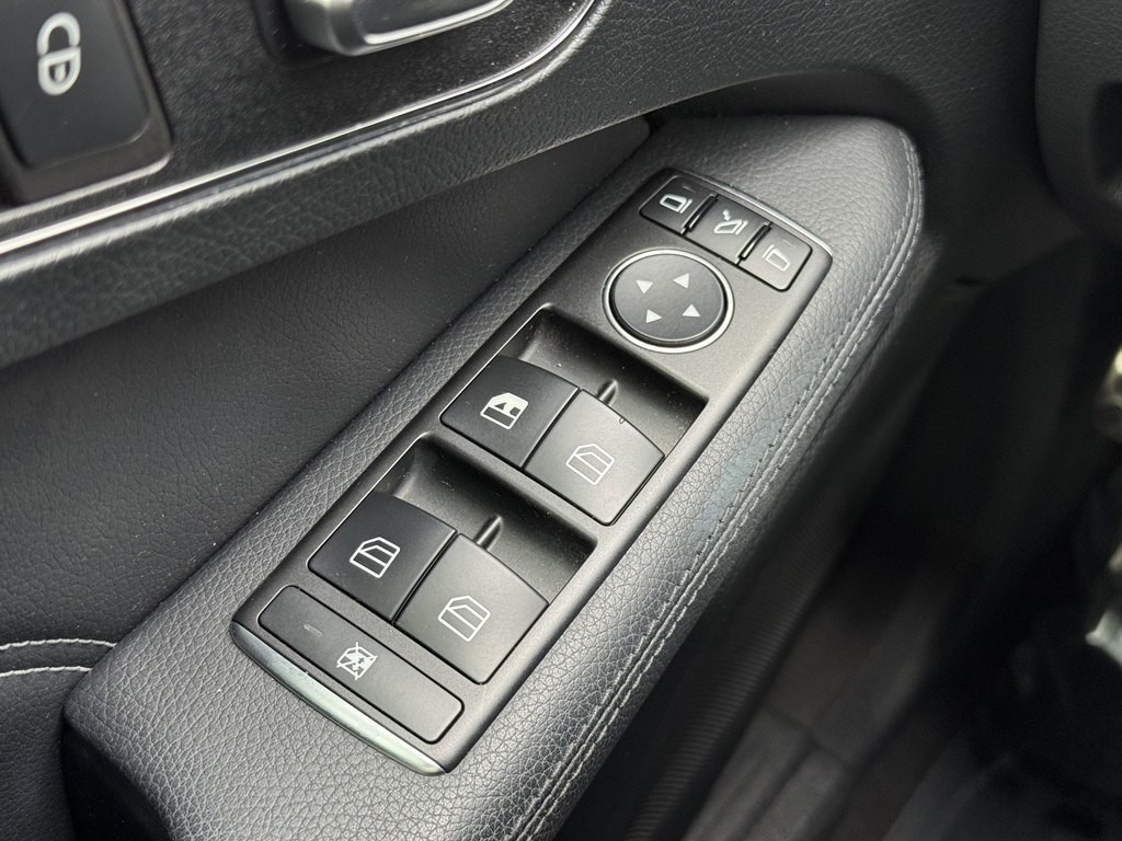 2015 Mercedes-Benz E-Class Image 36