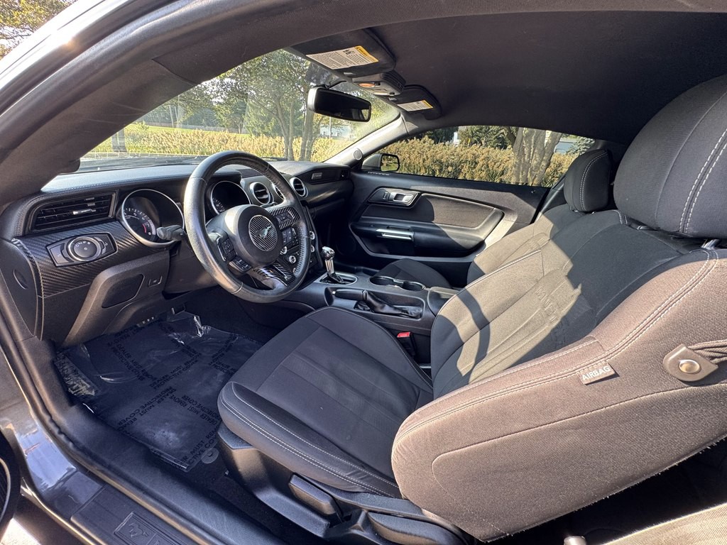 2019 Ford Mustang Image 24