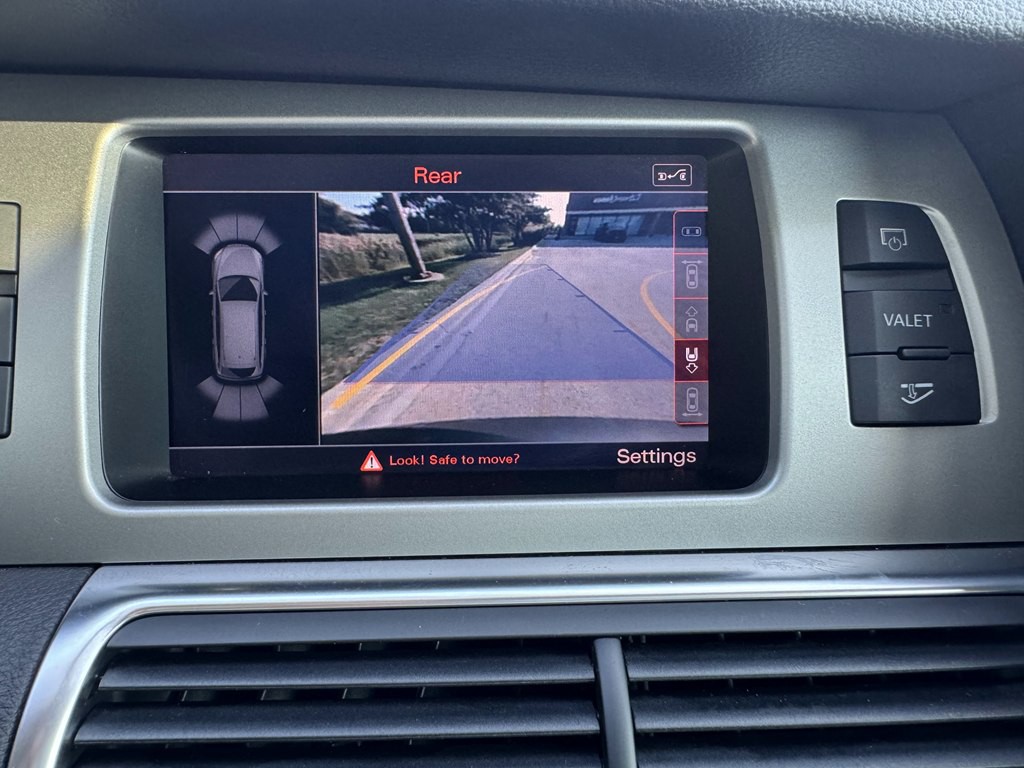 2015 Audi Q7 Image 24