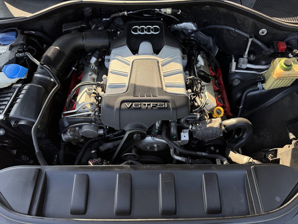 2015 Audi Q7 Image 13
