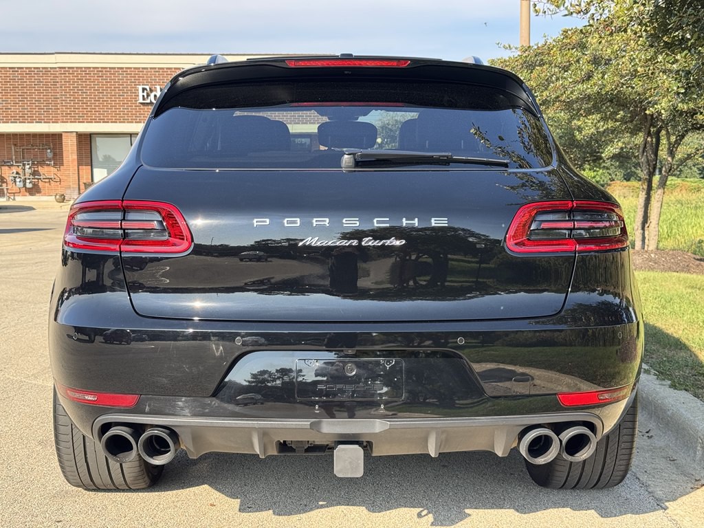 2016 Porsche Macan Image 8