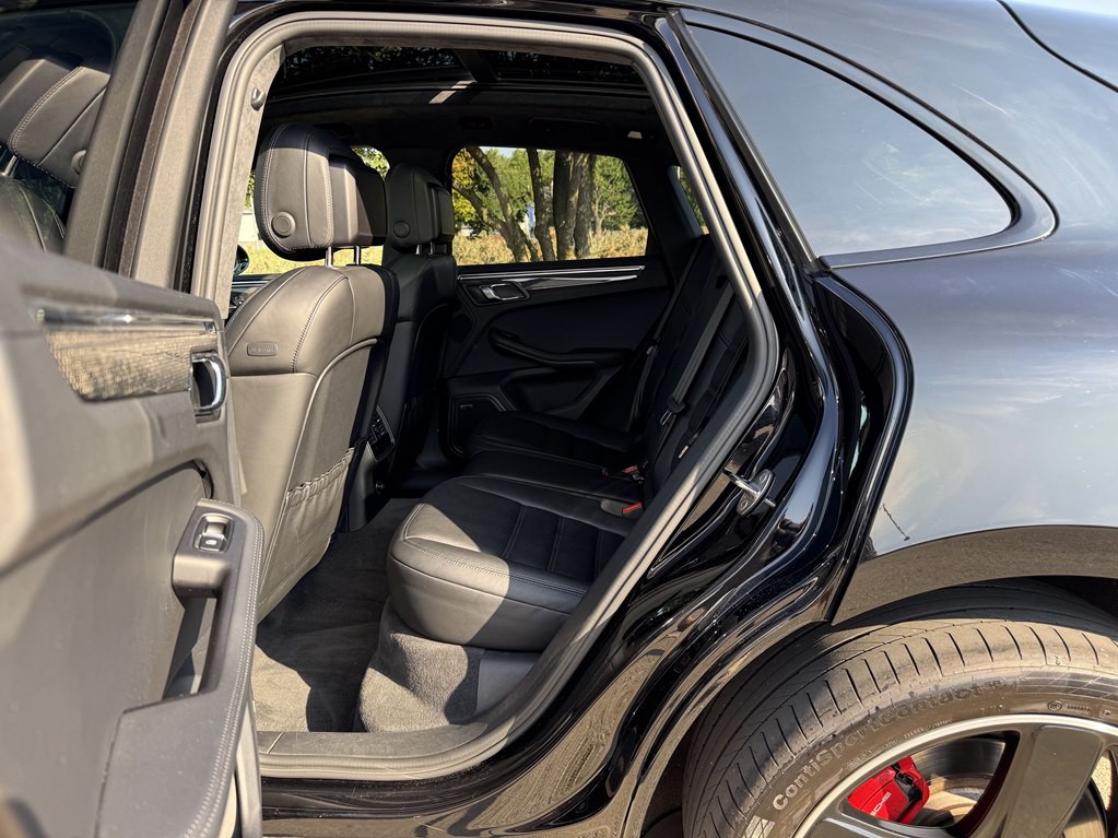 2016 Porsche Macan Image 54
