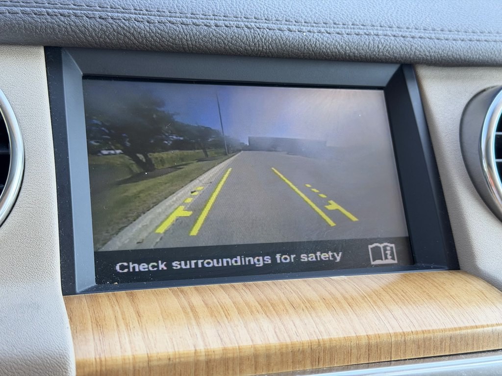 2015 Land Rover LR4 Image 29