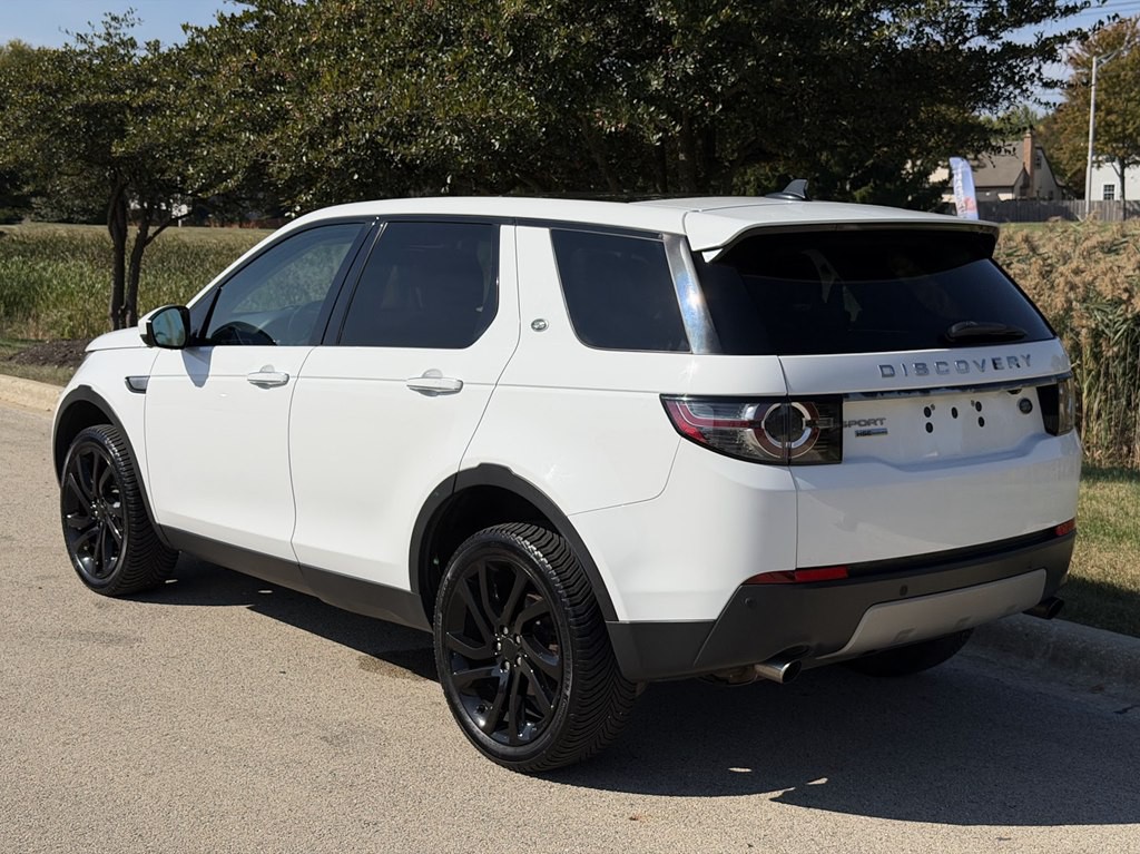 2015 Land Rover Discovery Sport Image 4