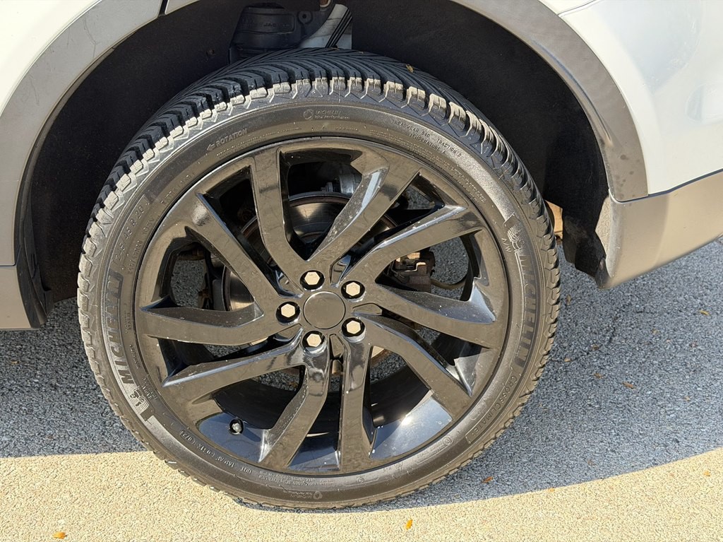 2015 Land Rover Discovery Sport Image 10