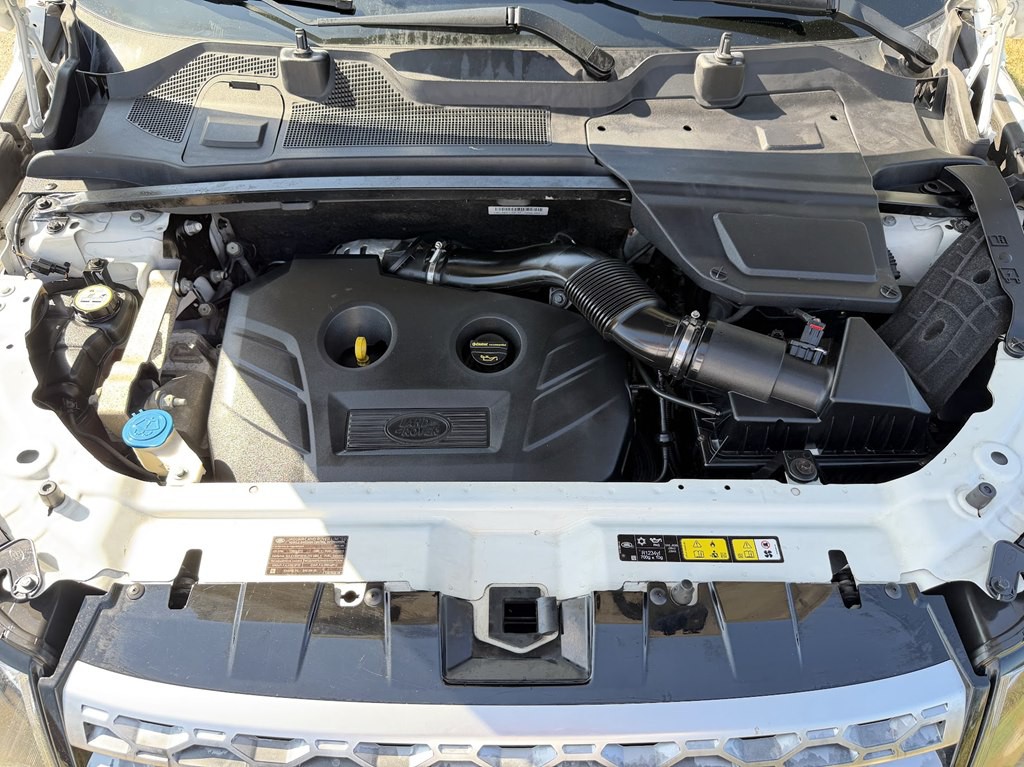 2015 Land Rover Discovery Sport Image 17