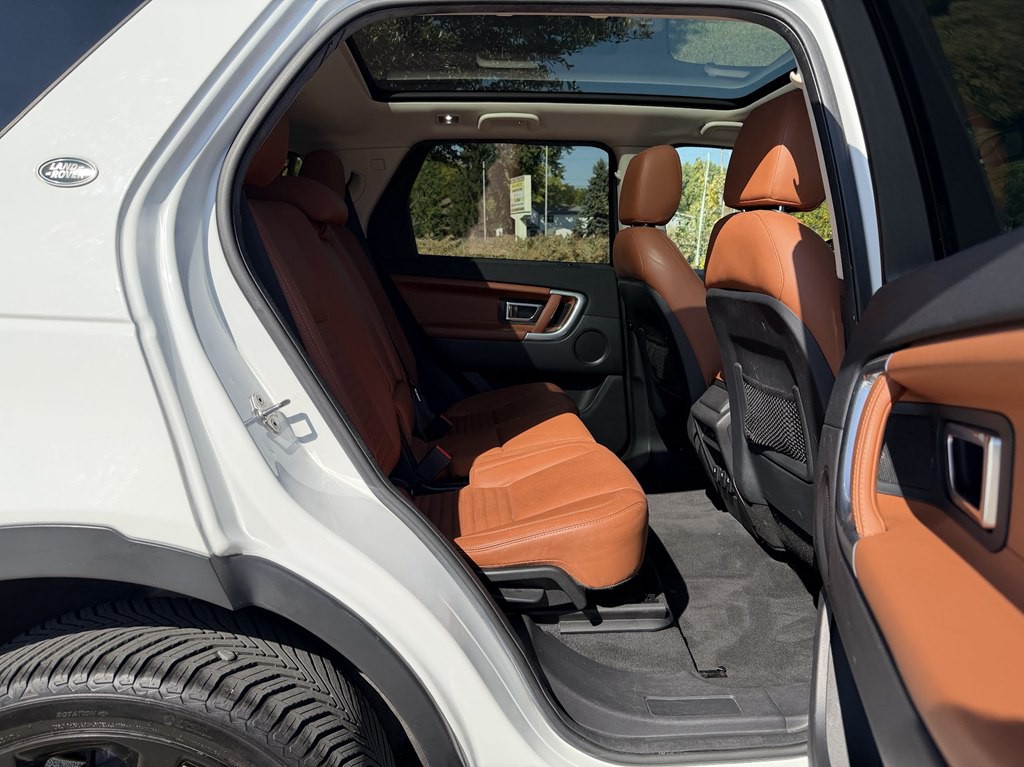 2015 Land Rover Discovery Sport Image 30