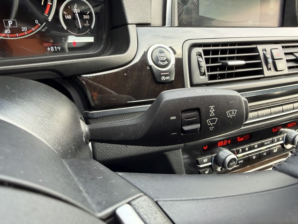 2014 BMW 5 Series Image 36