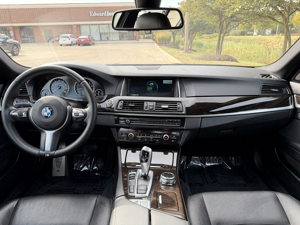 2014 BMW 5 Series Image 38