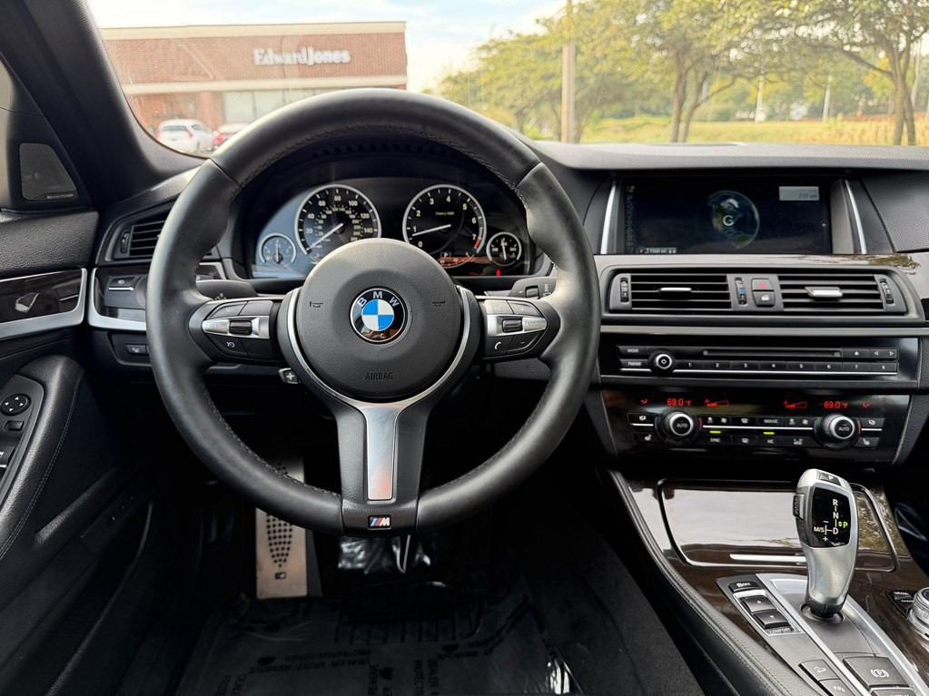 2014 BMW 5 Series Image 39