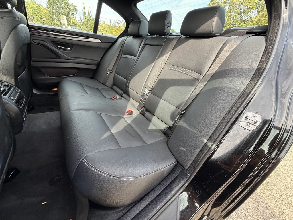 2014 BMW 5 Series Image 45