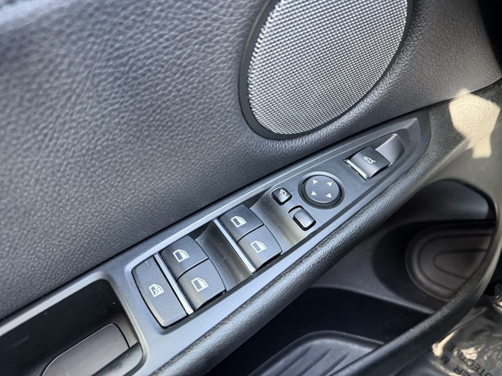 2016 BMW X5 Image 32