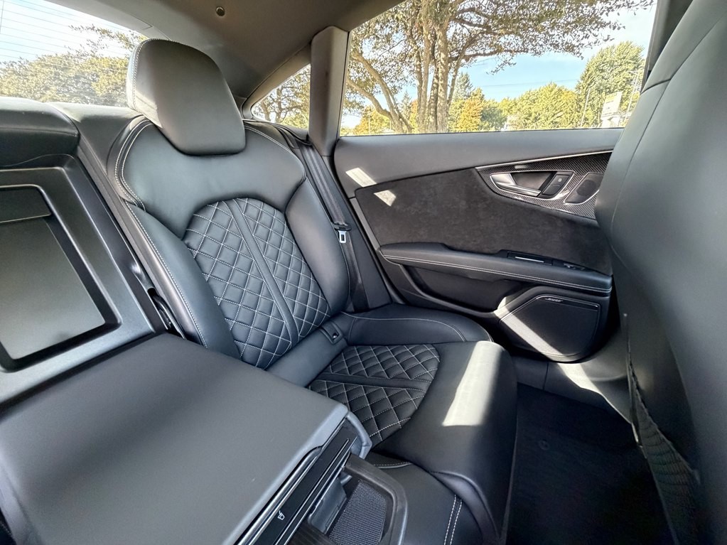 2016 Audi S7 Image 31