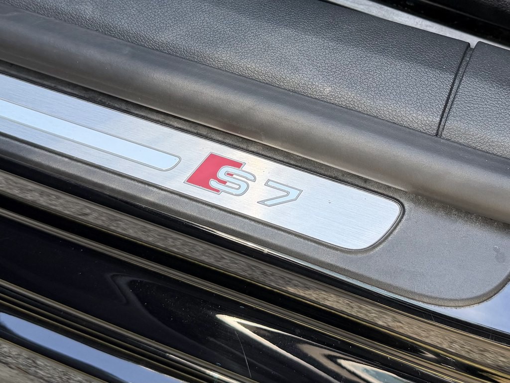 2016 Audi S7 Image 33