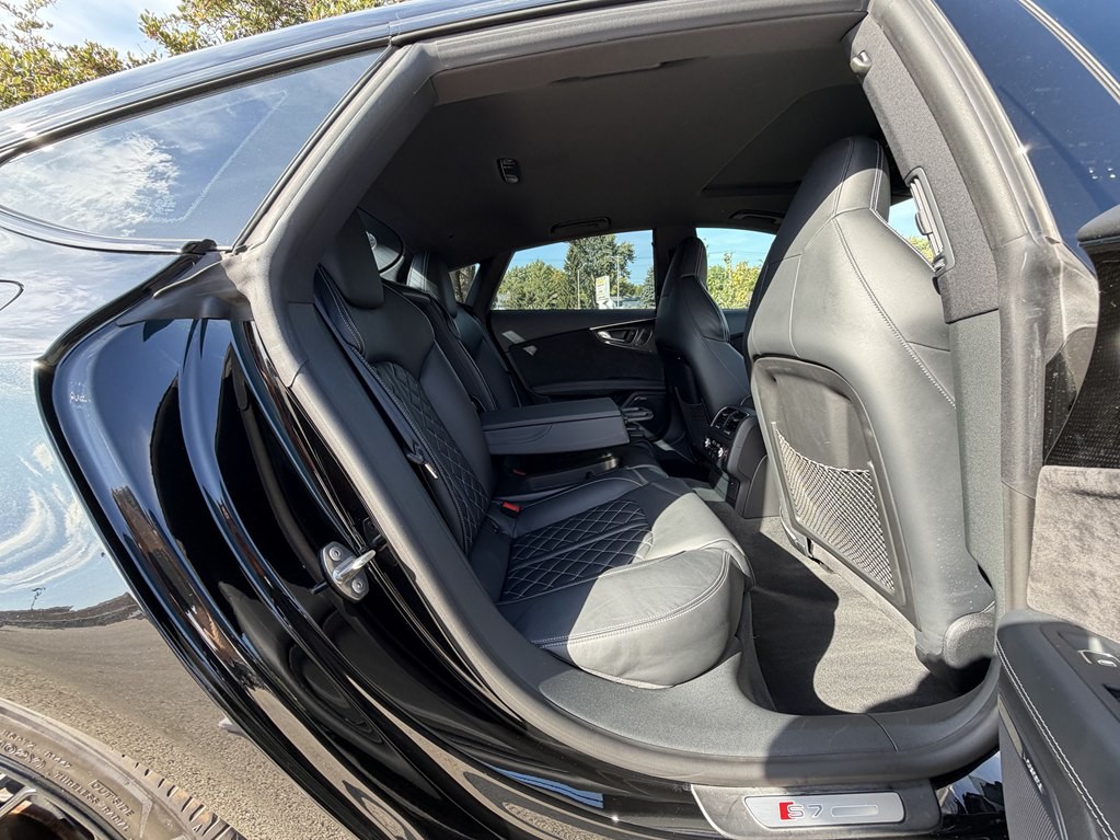 2016 Audi S7 Image 35