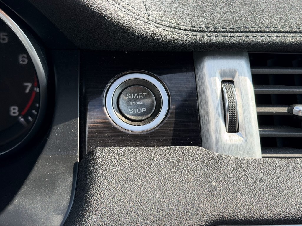 2014 Land Rover Range Rover Evoque Image 28