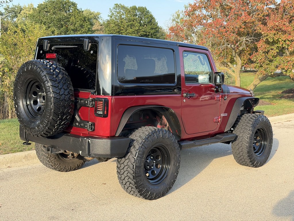 2012 Jeep Wrangler Image 2