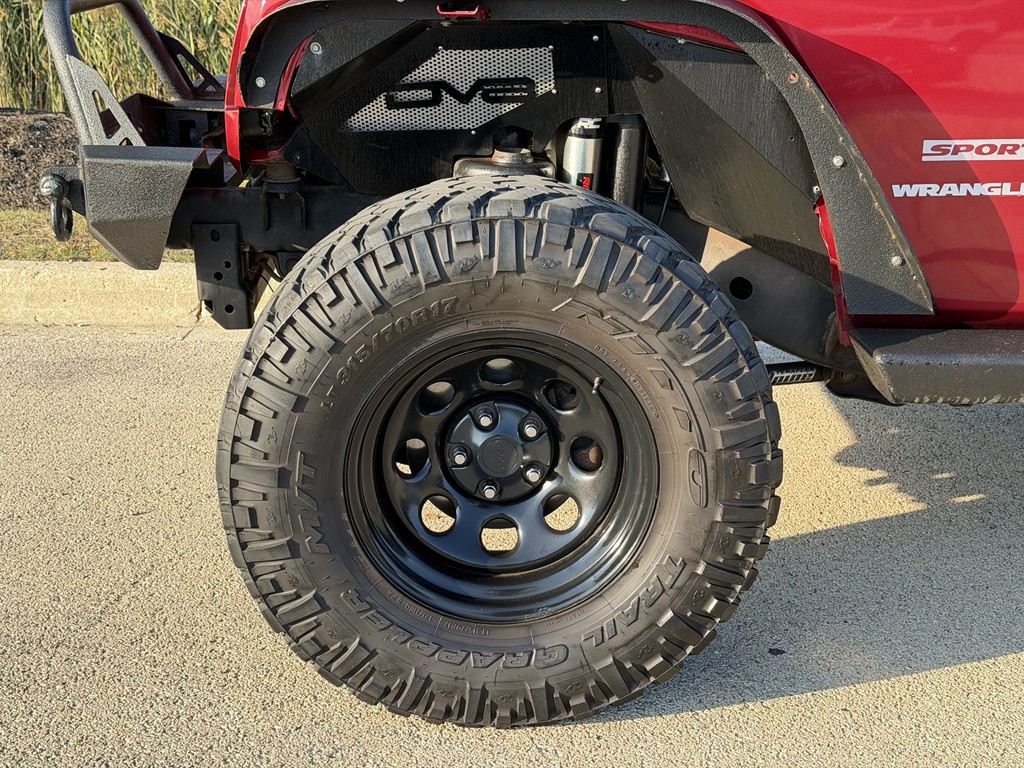 2012 Jeep Wrangler Image 12