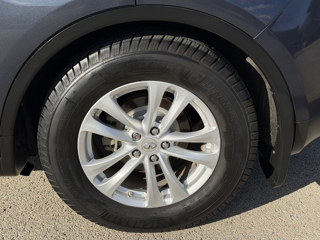 2009 INFINITI FX35 Image 10