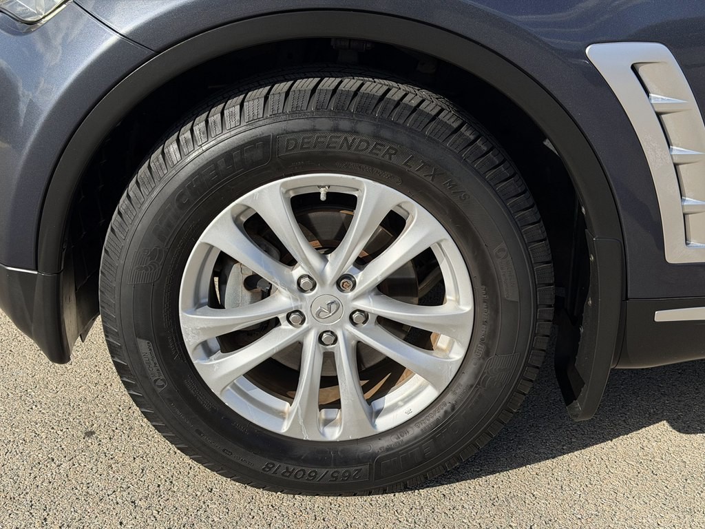 2009 INFINITI FX35 Image 11