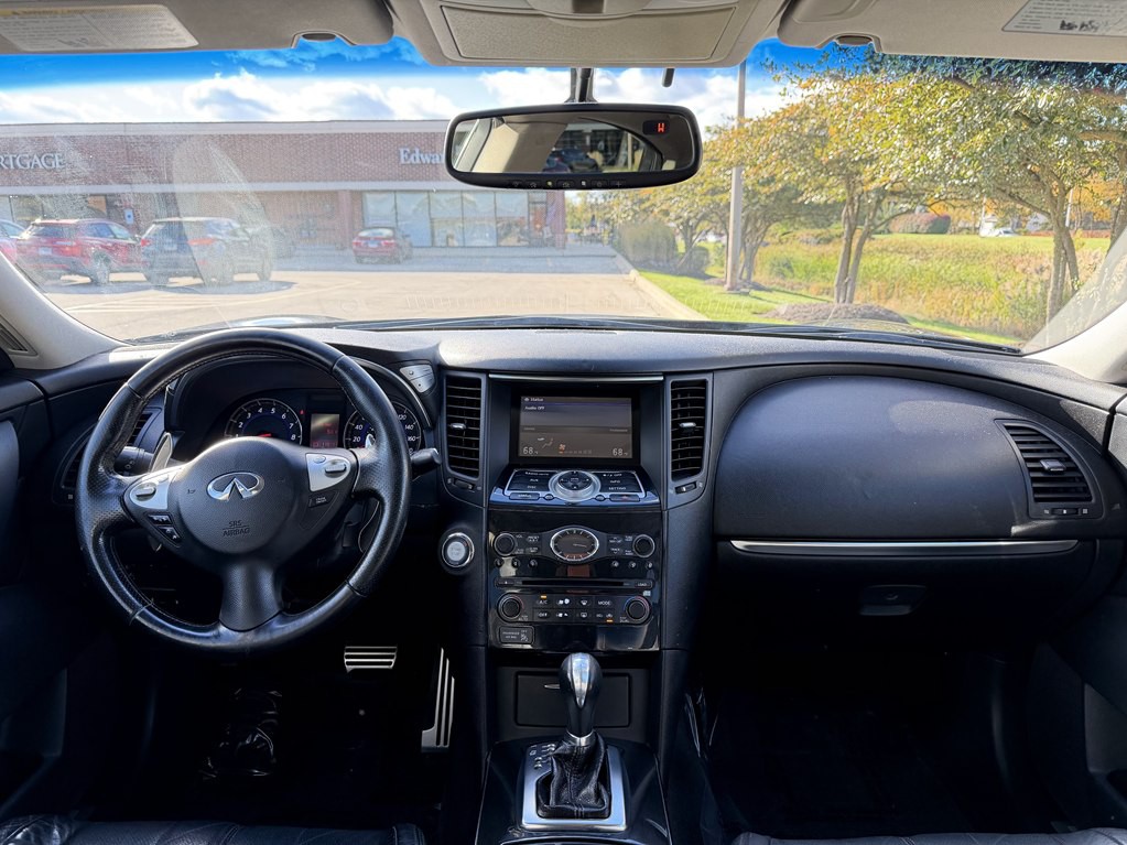 2009 INFINITI FX35 Image 17