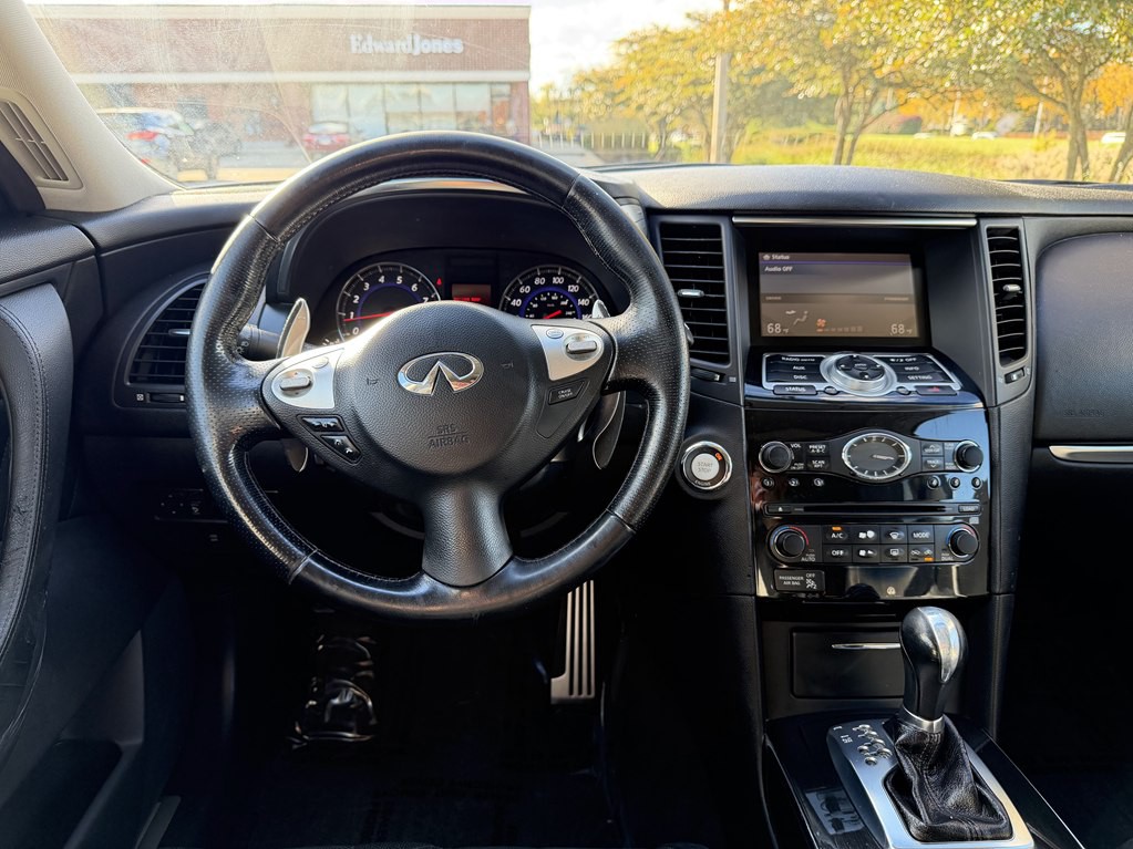 2009 INFINITI FX35 Image 18