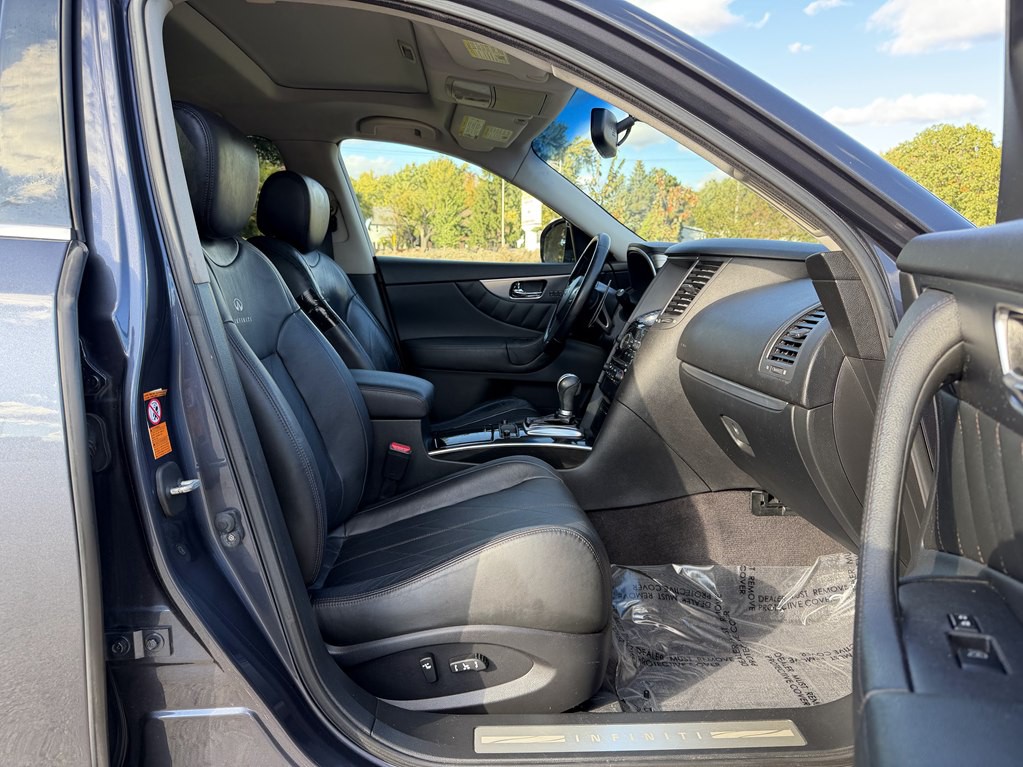 2009 INFINITI FX35 Image 22