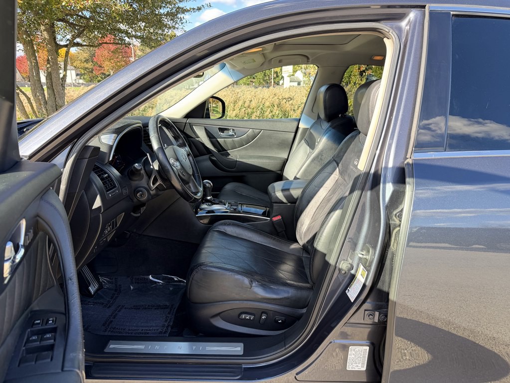 2009 INFINITI FX35 Image 26